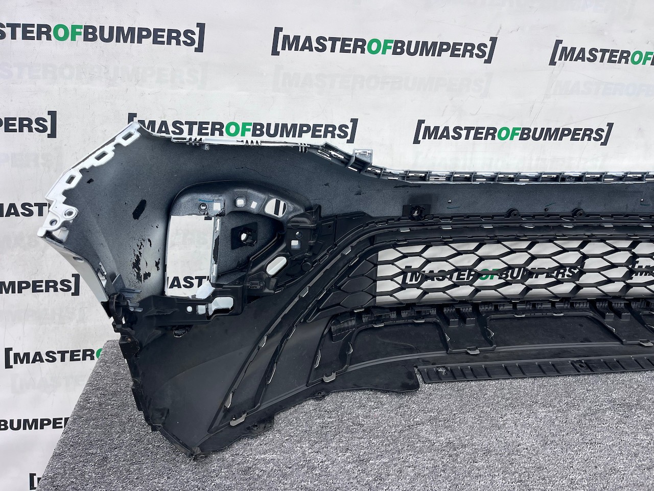 VW T-roc Troc Tfsi Evo Life Style 2022-2025 Front Bumper 6 Pdc Genuine [v430]