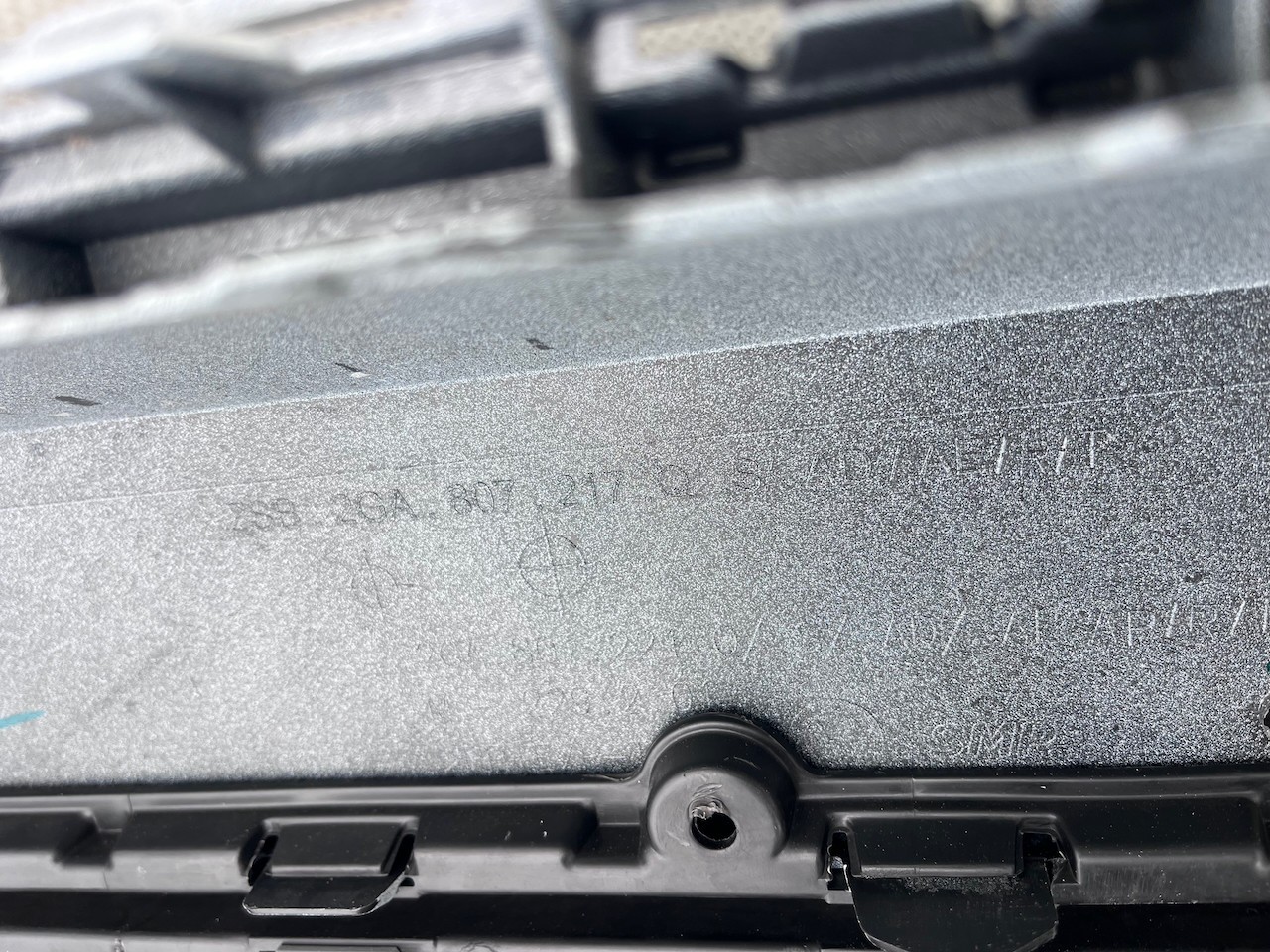 VW T-roc Troc Tfsi Evo Life Style 2022-2025 Front Bumper 6 Pdc Genuine [v430]