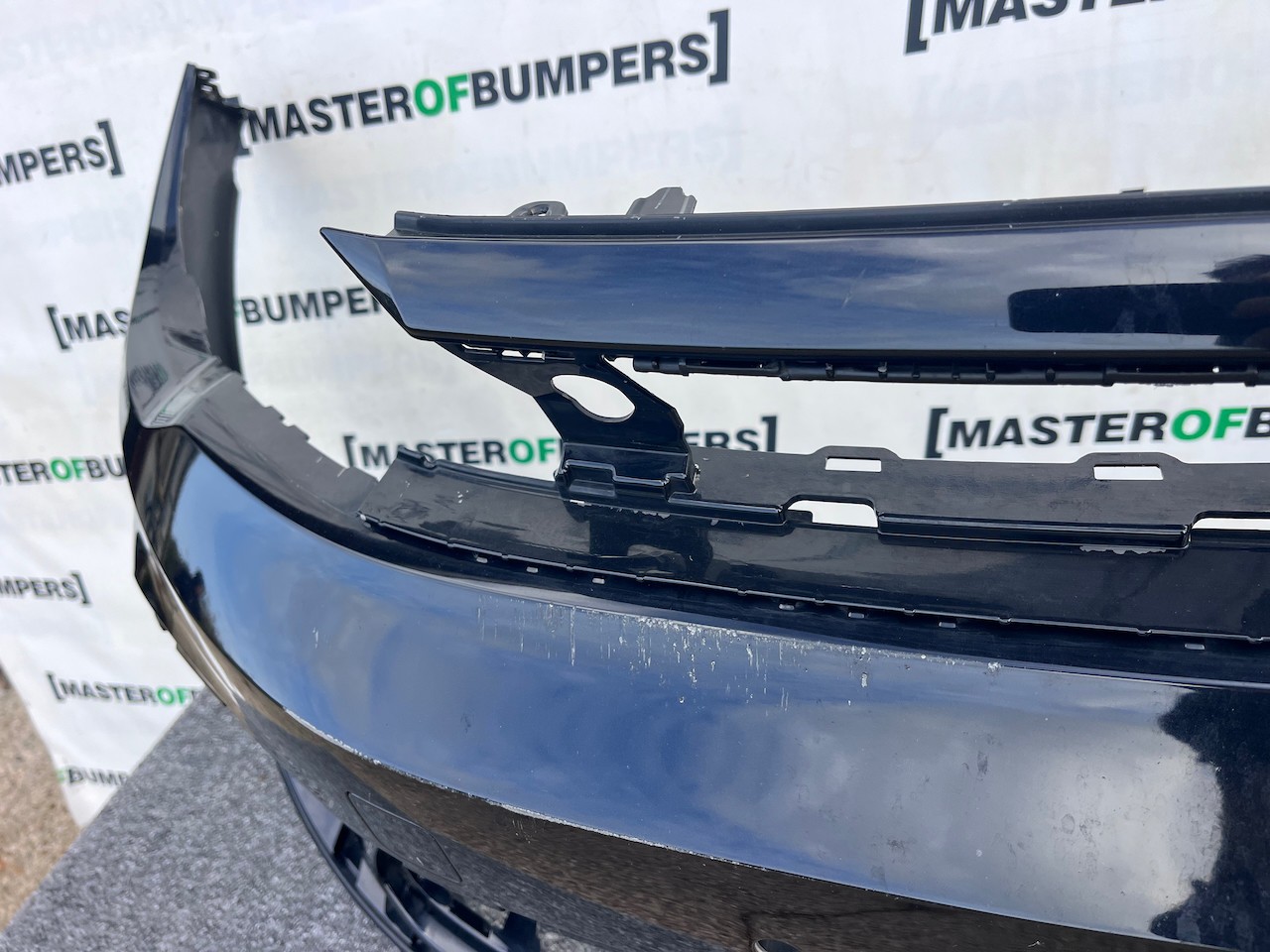 VW Polo Se Gt R Line Mk6 Lift Hatchback 2021-2024 Front Bumper Genuine [v431]