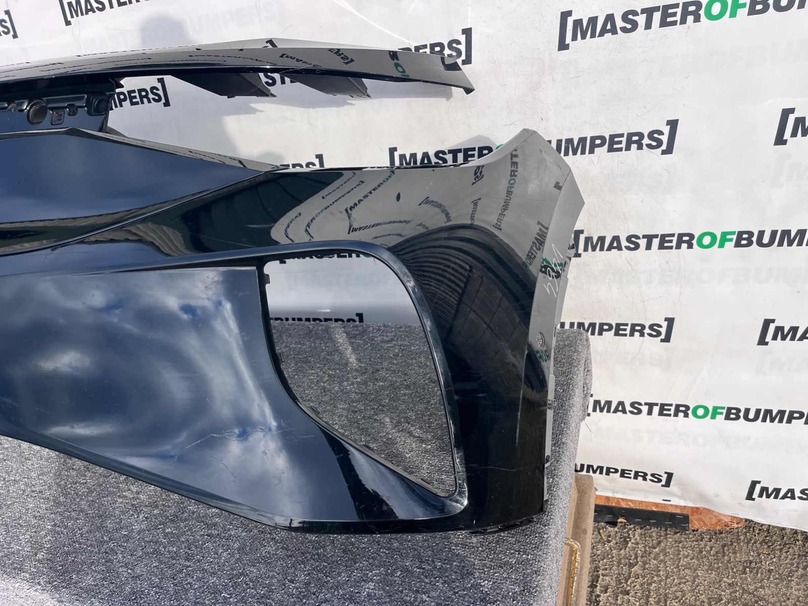 VW Id4 Id.4 Life Max 2021-on Front Bumper 6 Pdc Genuine [v464]