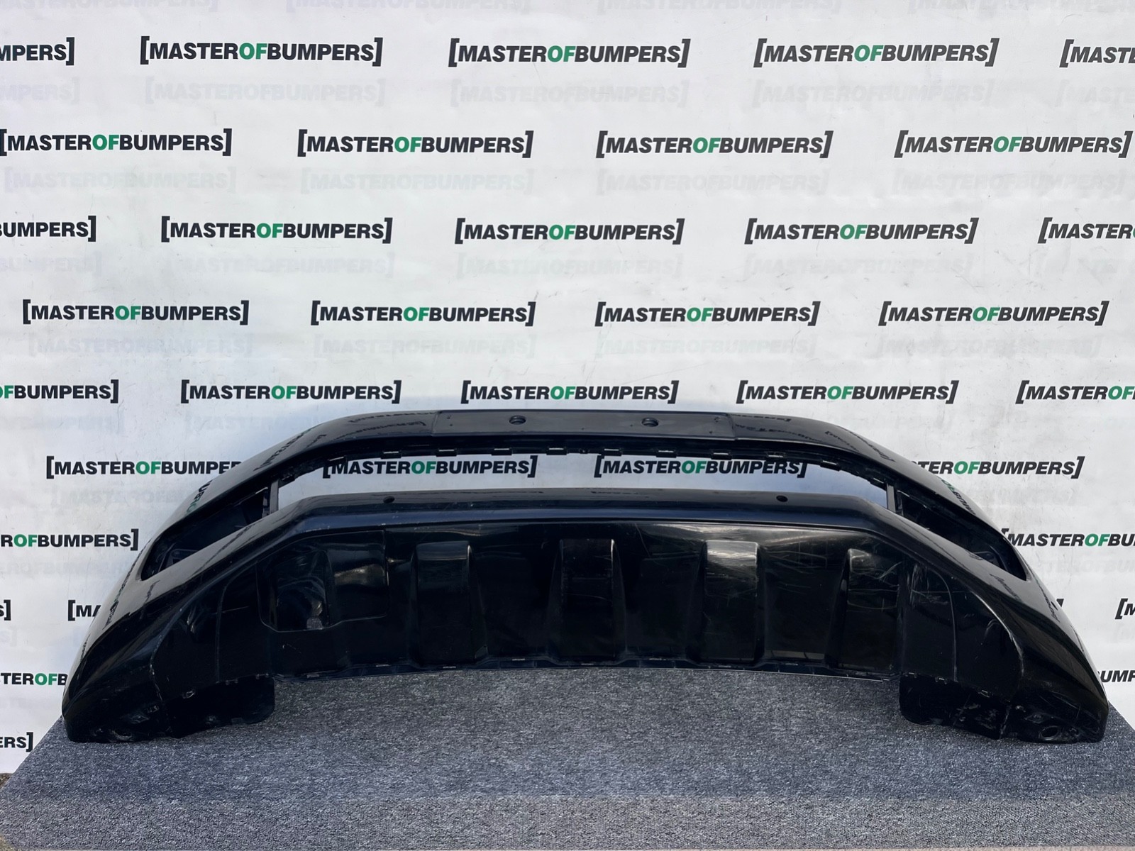 VW Amarok Mk1 Pre-facelift 2010-2015 Front Bumper 4 Pdc Genuine [v460]
