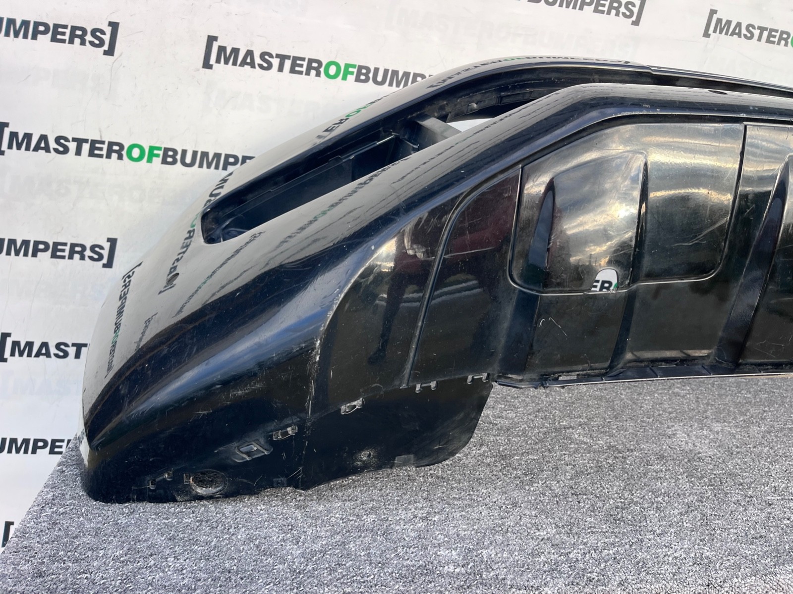 VW Amarok Mk1 Pre-facelift 2010-2015 Front Bumper 4 Pdc Genuine [v460]