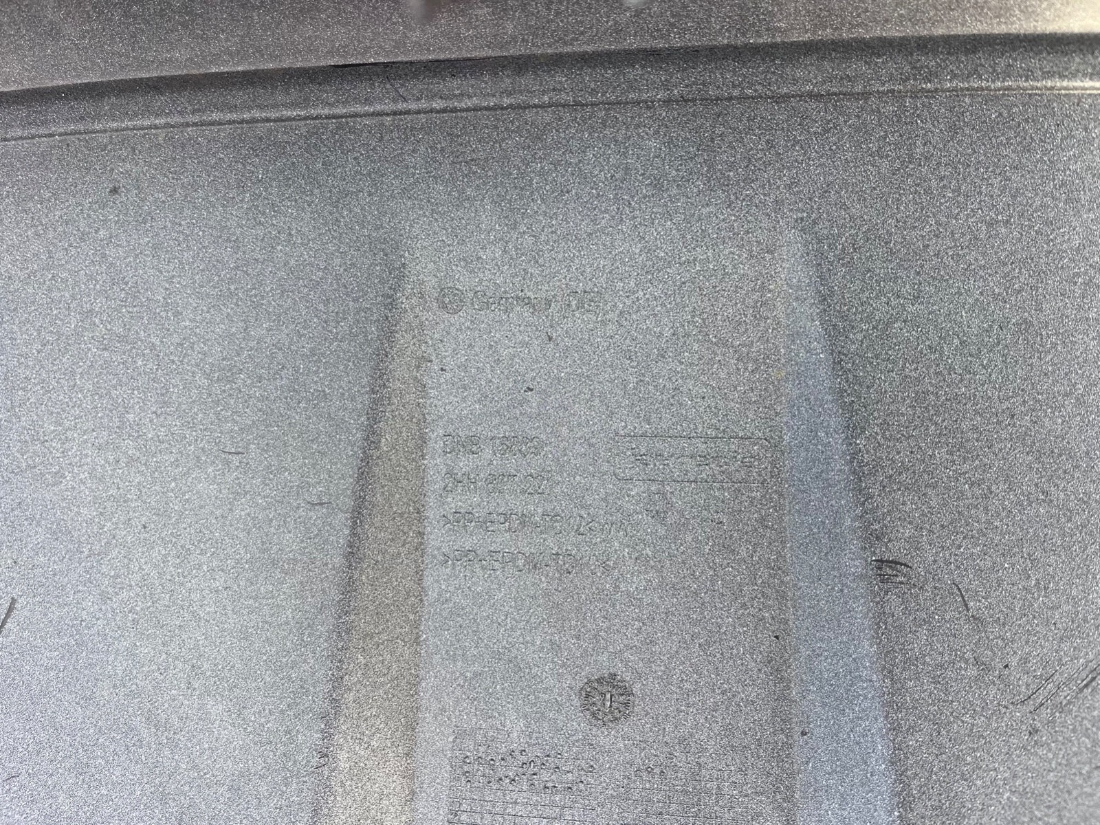 VW Amarok Mk1 Pre-facelift 2010-2015 Front Bumper 4 Pdc Genuine [v460]