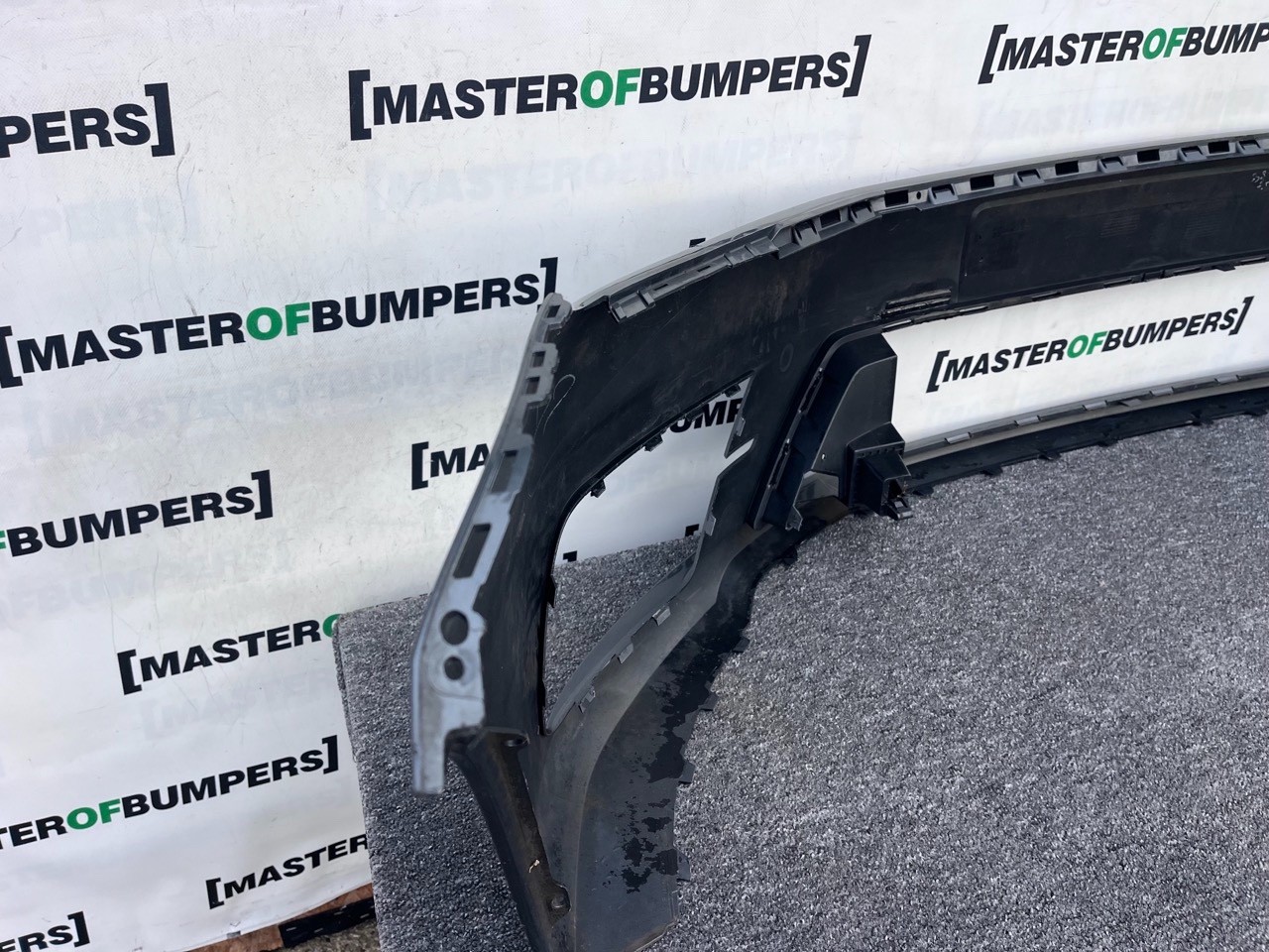 VW Caddy Passenger Short Maxi 2015-19 Front Bumper No Pdc No Jets Genuine [v468]