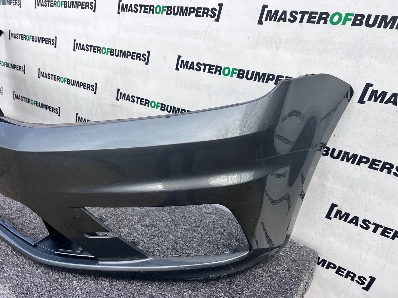 VW Caddy Passenger Short Maxi 2015-19 Front Bumper No Pdc No Jets Genuine [v468]