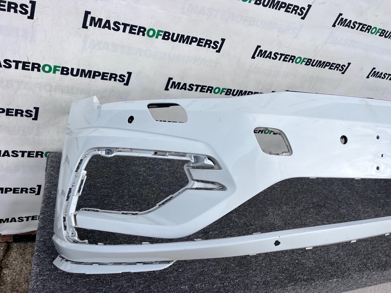 VW Golf R Mk7.5 Hatchback Esta 2017-2019 Front Bumper 4 Pdc +jets Genuine [v470]