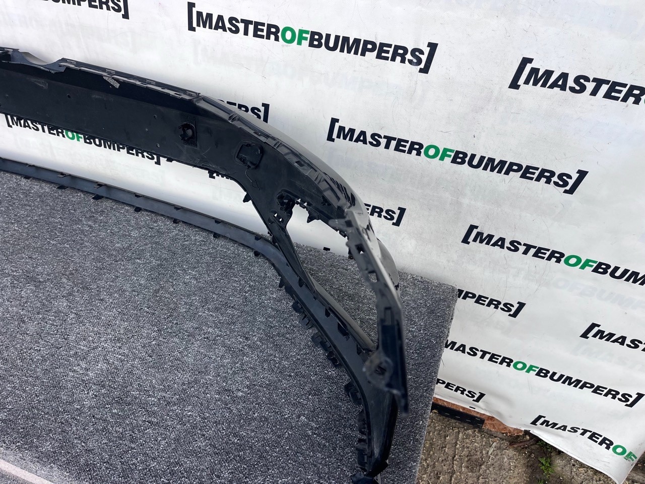 VW Golf R Mk7.5 Hatchback Esta 2017-2019 Front Bumper 4 Pdc Genuine [v467]