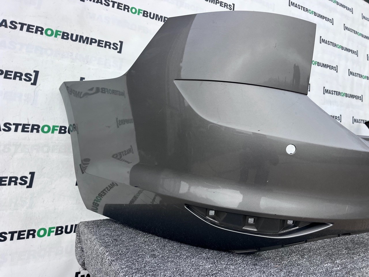 VW Golf Estate Mk7.5 (mk7 Facelift) 2017-2020 Rear Bumper 4 Pdc Genuine [v473]