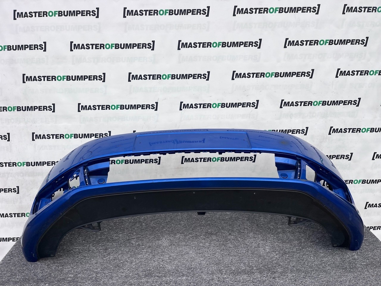 VW Touran Mk2 2011-2014 Front Bumper No Pdc No Jets Genuine [v918]