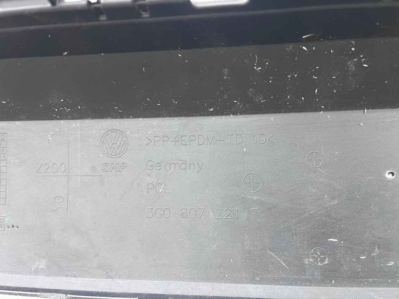 VW Passat Gt B8 Lift (b8.5) 2020-2024 Front Bumper 4 Pdc No Jets Genuine [v427]