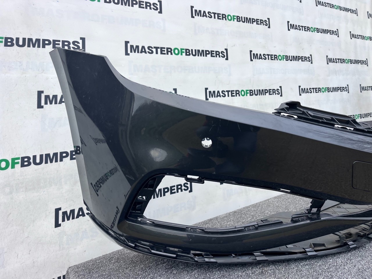 VW Passat Gt B8 Lift (b8.5) 2020-2024 Front Bumper 4 Pdc No Jets Genuine [v427]