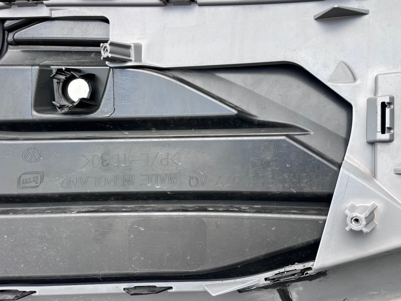 VW Golf R-line Mk8 Lift Hatchback 2024-on Front Bumper 4 Pdc Genuine [v745]