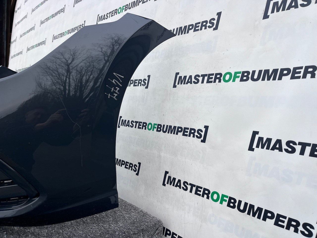 VW Golf Se Mk8 Hatchback 2020-2024 Front Bumper 4 Pdc Genuine [v477]