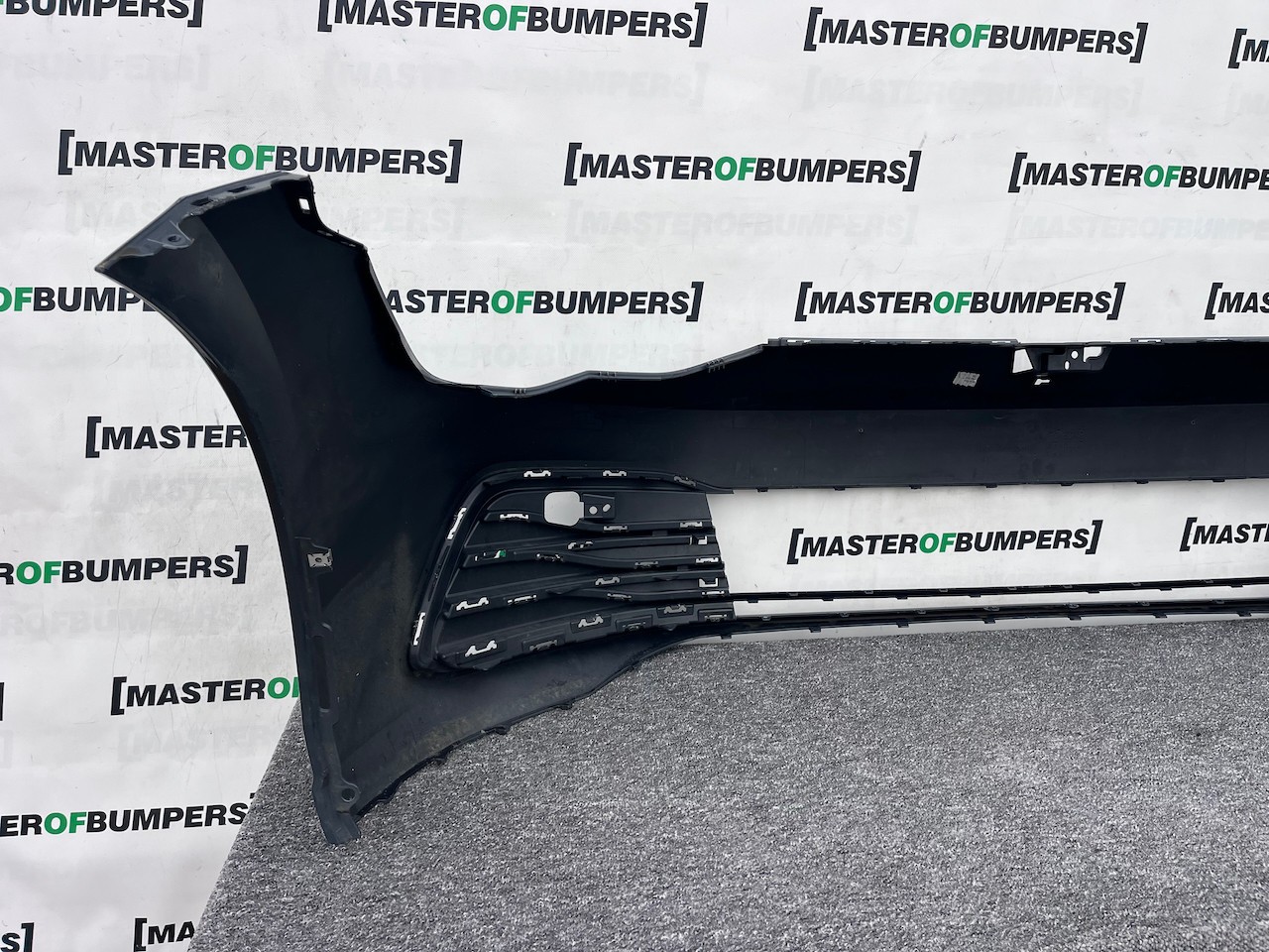 VW Golf Se Mk8 Hatchback 2020-2024 Front Bumper 4 Pdc Genuine [v477]