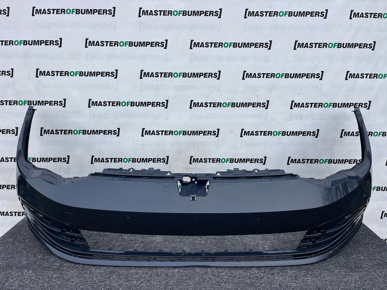 VW Golf Se Mk8 Hatchback 2020-2024 Front Bumper 4 Pdc Genuine [v477]