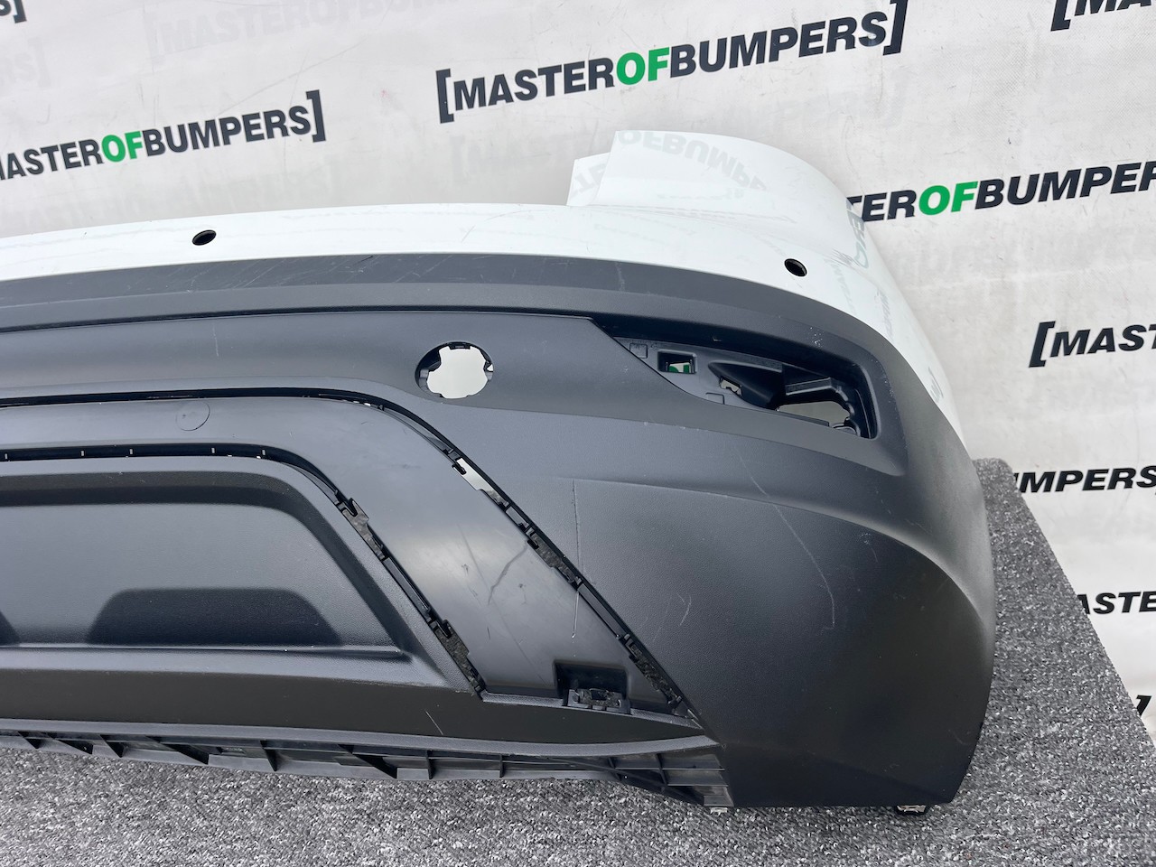 VW T-cross Tcross Se Suv 2019-2023 Rear Bumper 4 Pdc Genuine [v482]