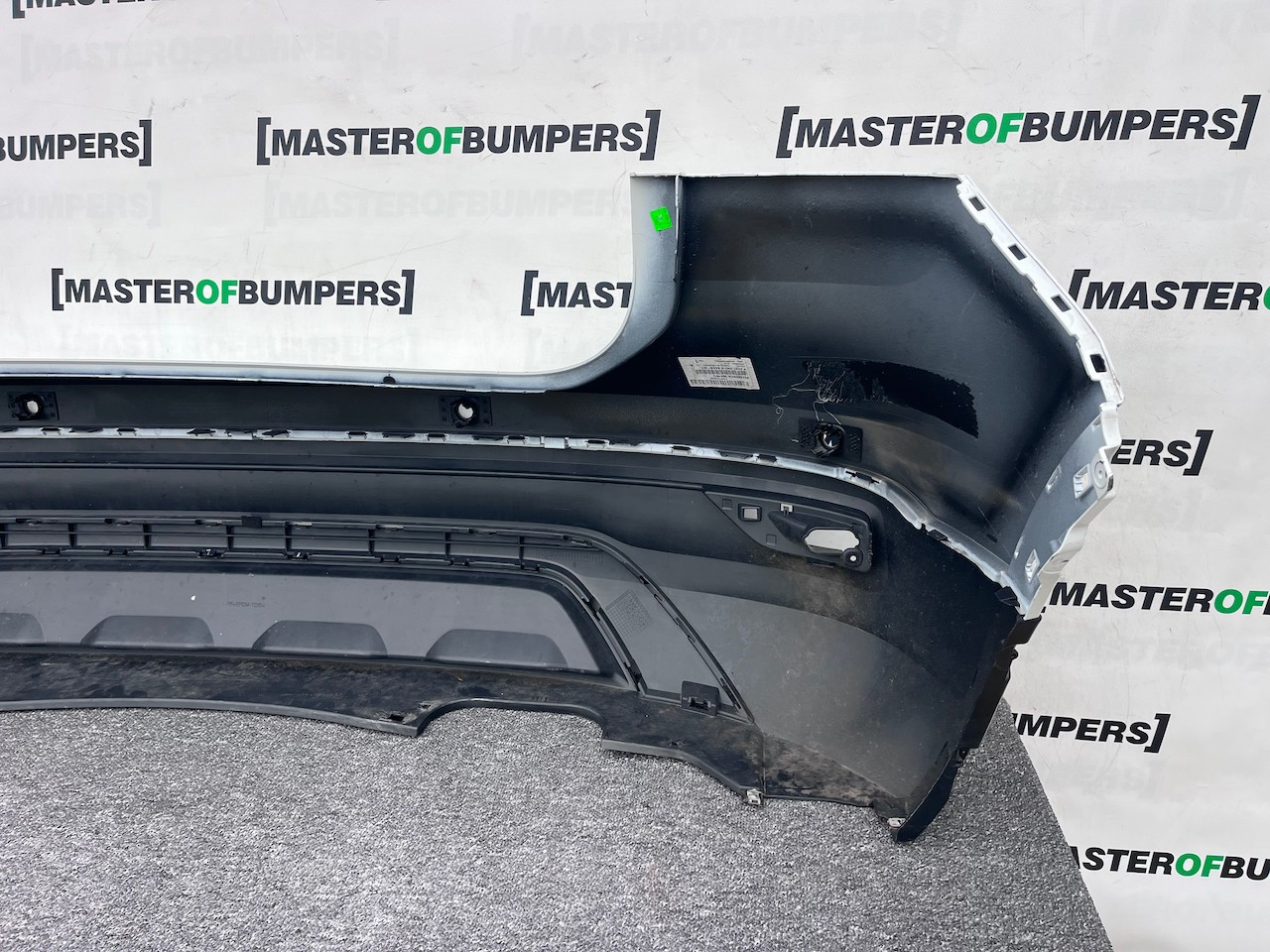 VW T-cross Tcross Se Suv 2019-2023 Rear Bumper 4 Pdc Genuine [v482]