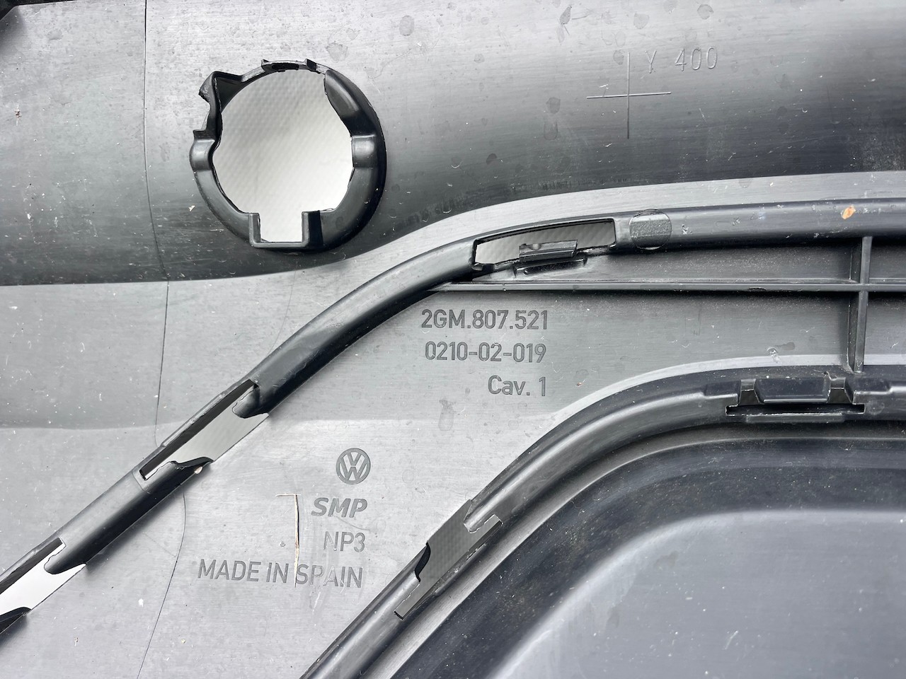 VW T-cross Tcross Se Suv 2019-2023 Rear Bumper 4 Pdc Genuine [v482]