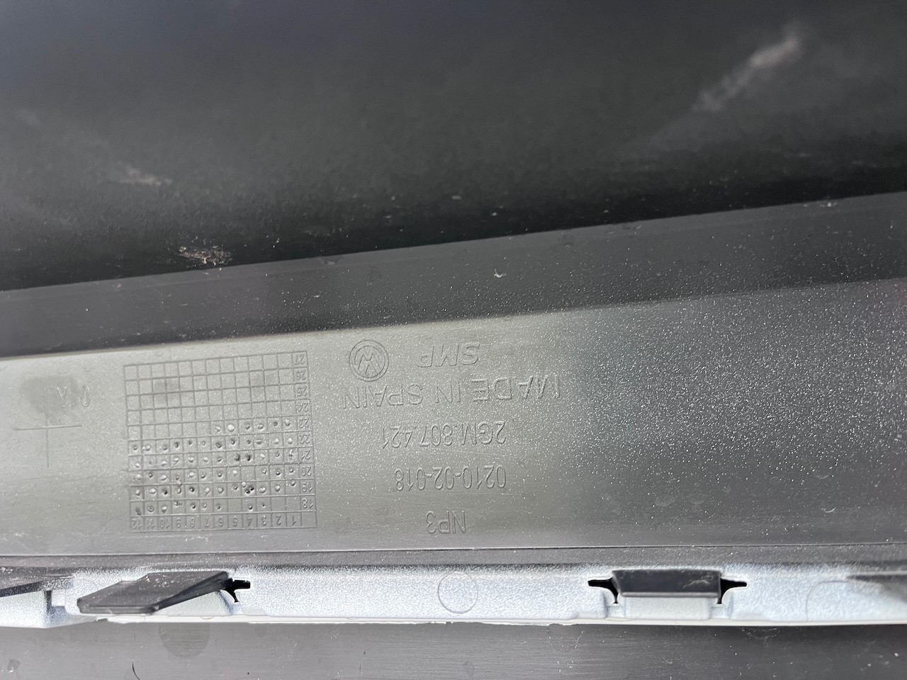 VW T-cross Tcross Se Suv 2019-2023 Rear Bumper 4 Pdc Genuine [v482]