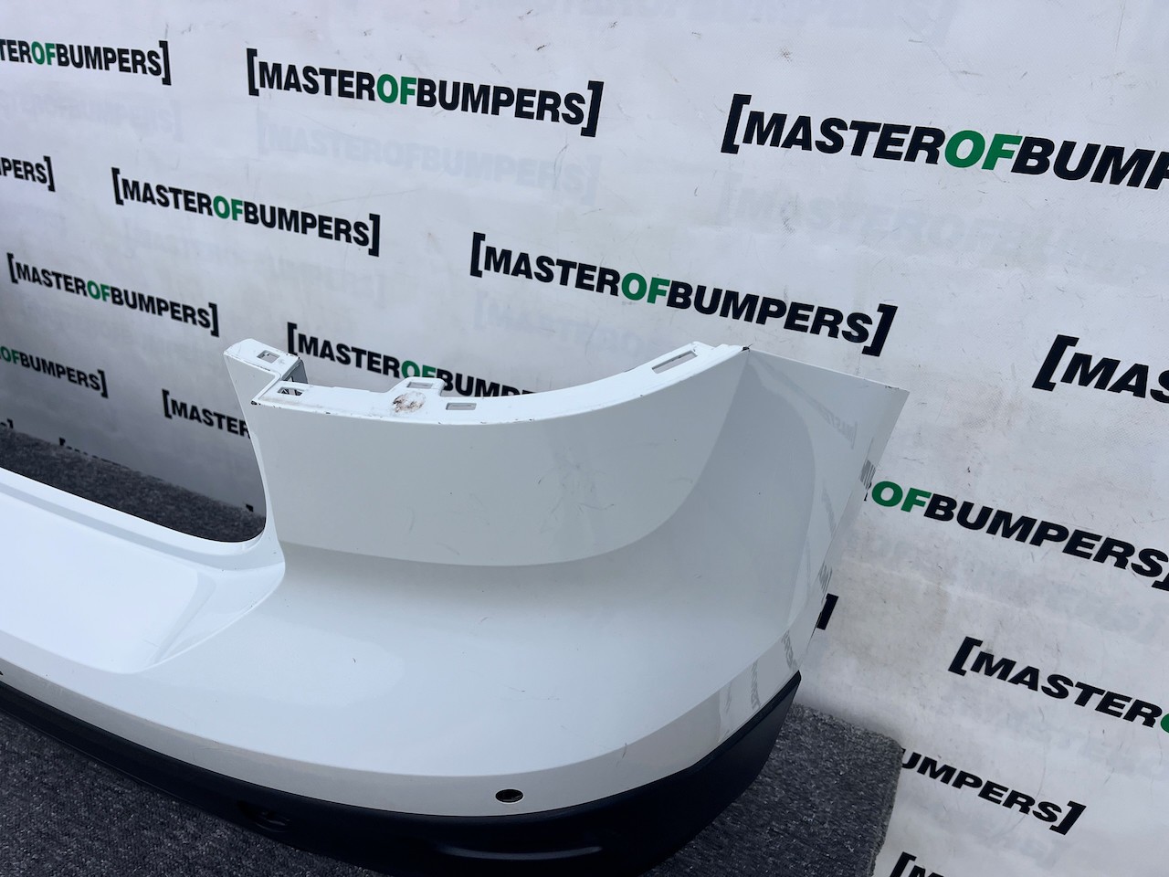 VW T-cross Tcross Se Suv 2019-2023 Rear Bumper 4 Pdc Genuine [v482]