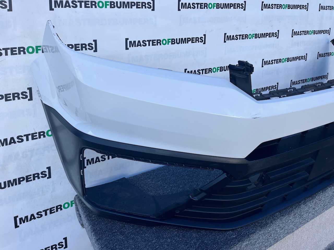 VW Crafter Mk2 Panel Van 2017-2022 Front Bumper Textured 7c0807221 Genuin [v506]