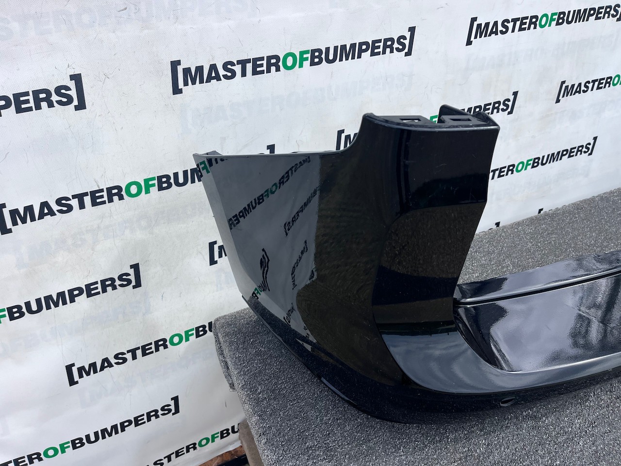 VW Caddy Cargo Life Swb Van Mpv Mk5 2020-2025 Rear Bumper 4 Pdc Genuine [v508]