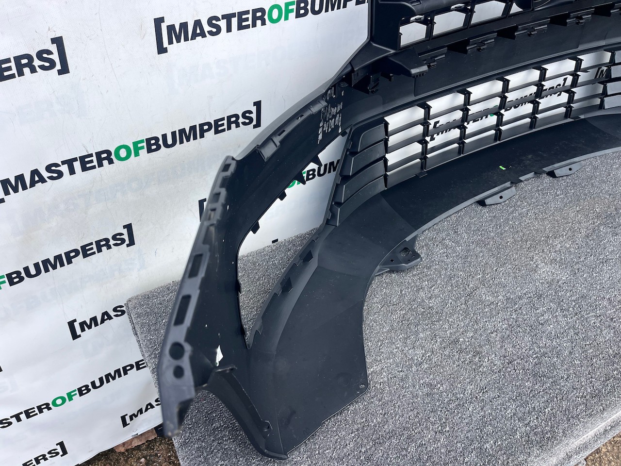 VW Caddy Mk3 2nd Facelift 2015-2020 Front Bumper Textured Genuine [v509]