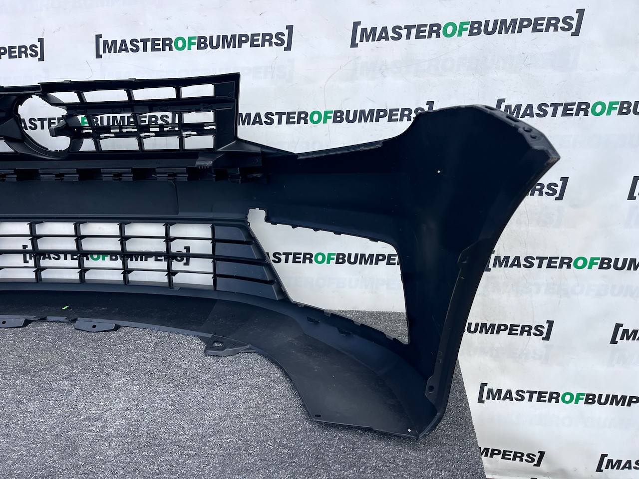 VW Caddy Mk3 2nd Facelift 2015-2020 Front Bumper Textured Genuine [v509]