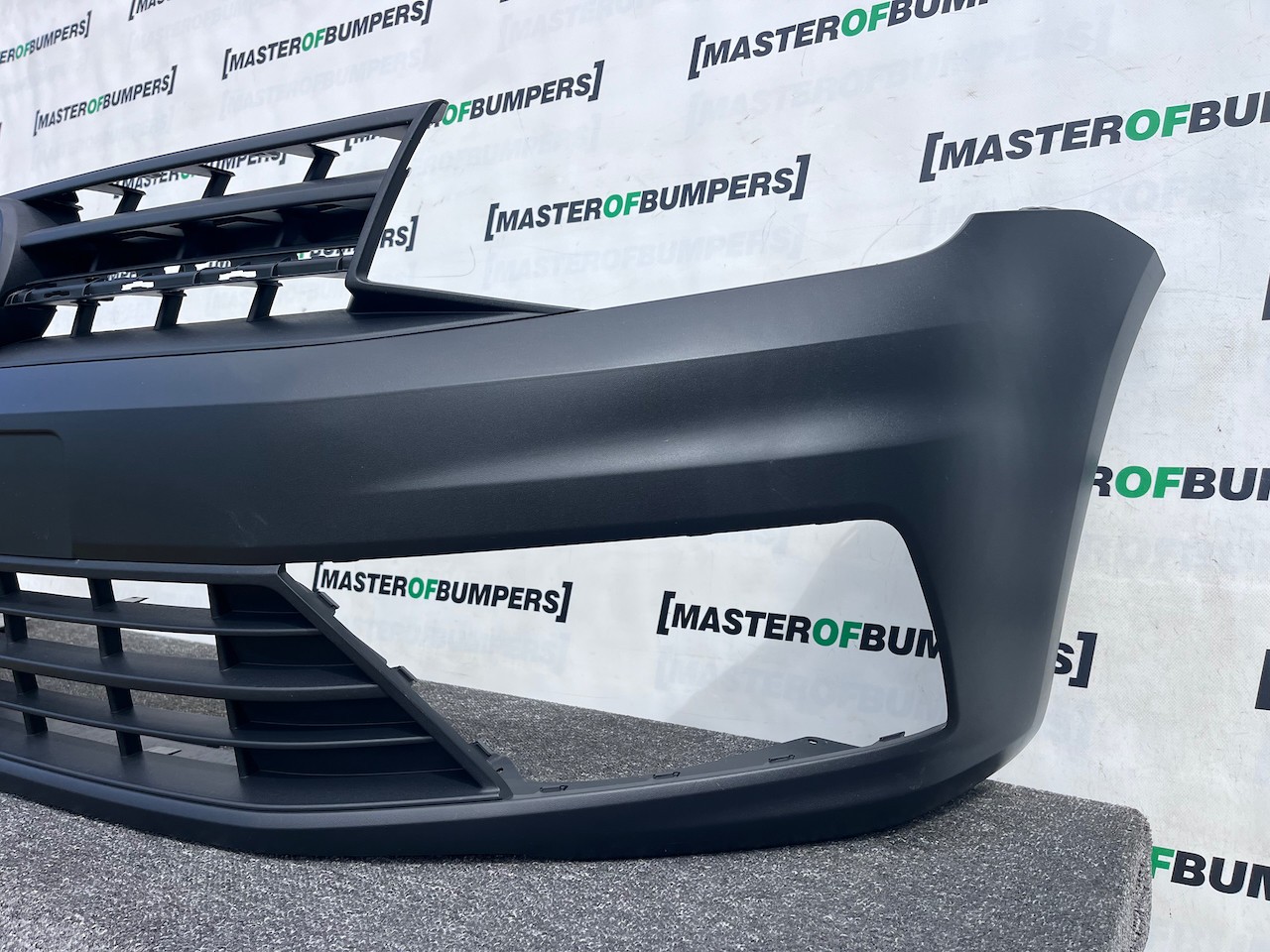 VW Caddy Mk3 2nd Facelift 2015-2020 Front Bumper Textured Genuine [v509]