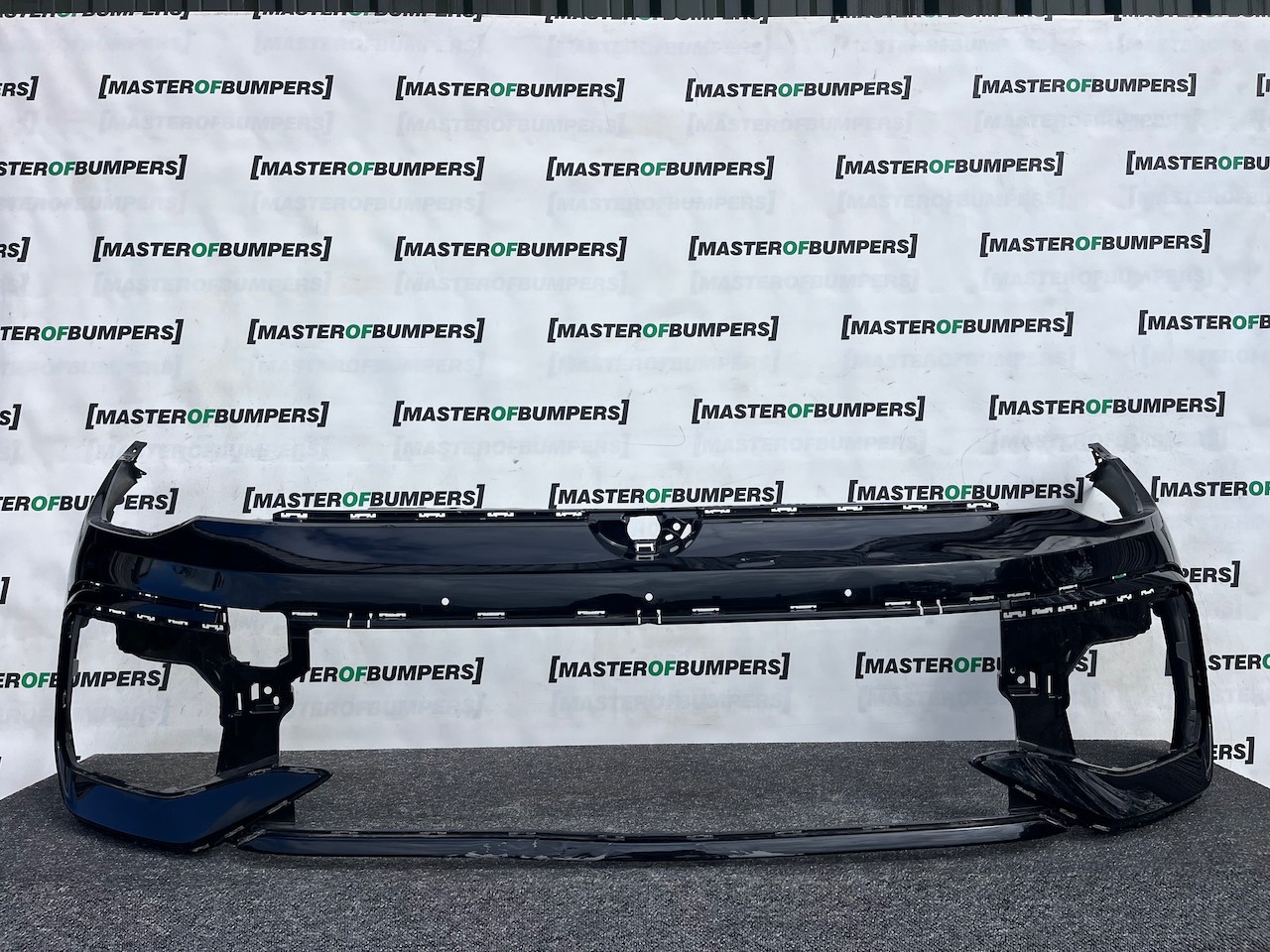 VW Golf R-line Mk8 Lift Hatchback 2024-2027 Front Bumper 4 Pdc Genuine [v512]