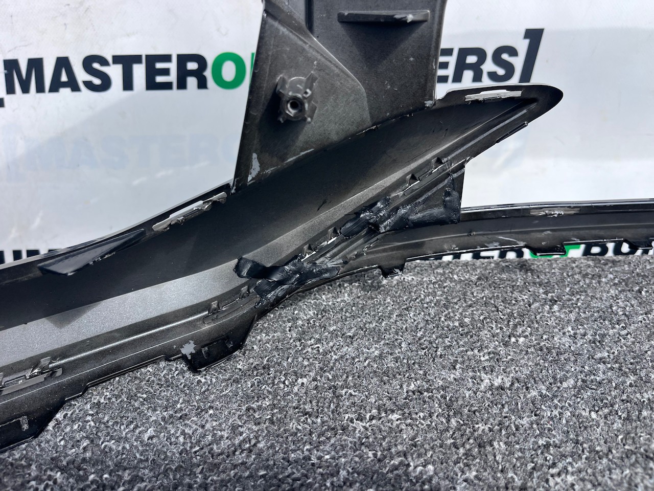 VW Golf R-line Mk8 Lift Hatchback 2024-2027 Front Bumper 4 Pdc Genuine [v512]