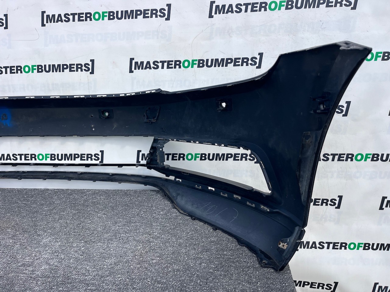 VW Passat Se Saloon Estate B8 2015-2019 Front Bumper 6 Pdc No Jet Genuine [v514]