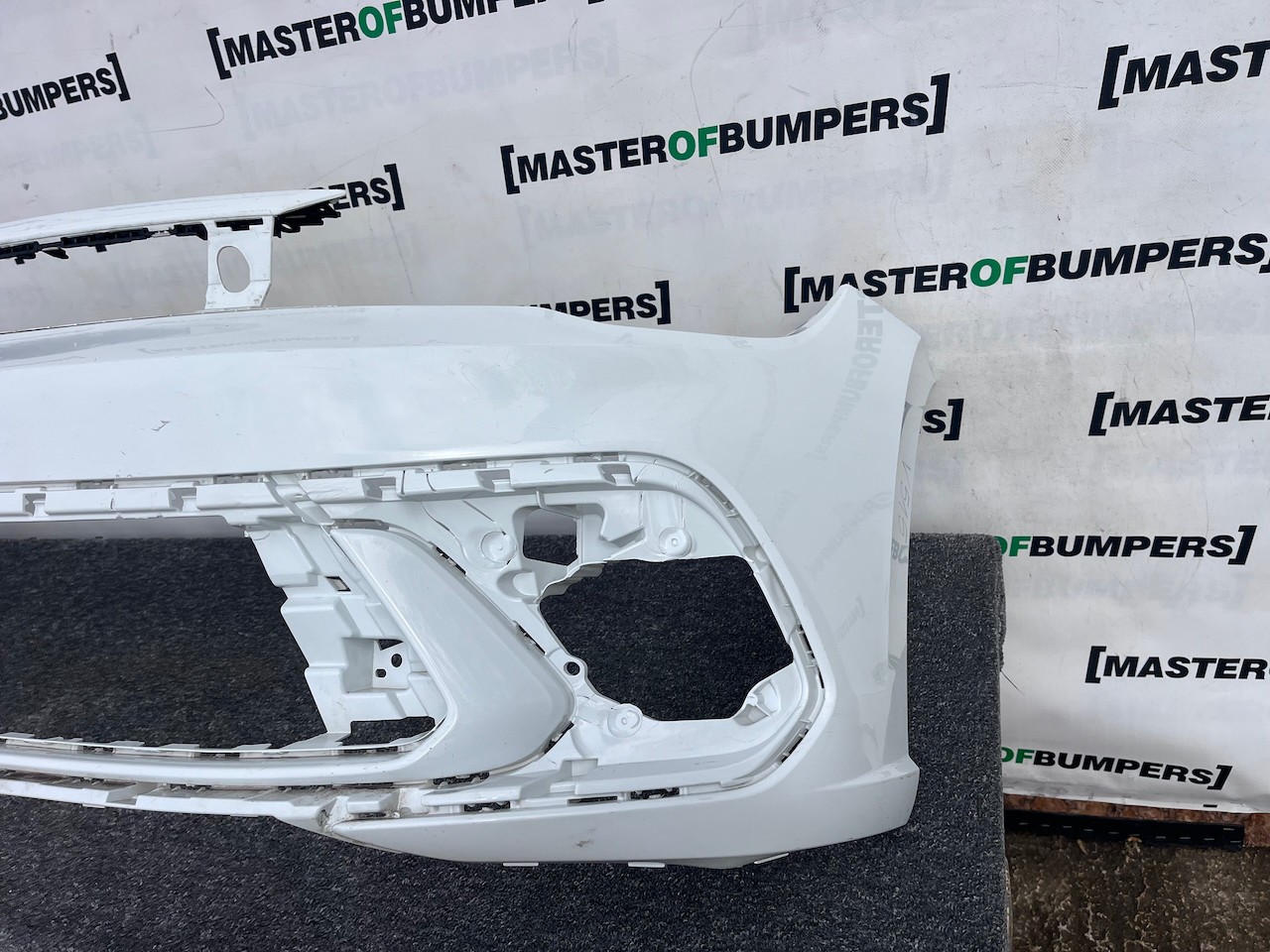 VW Polo Se Mk6 Lift Hatchback 2021-2024 Front Bumper No Pdc Genuine [v515]