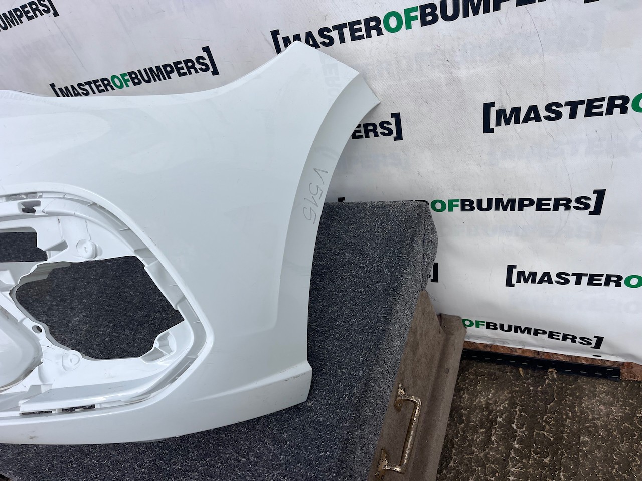 VW Polo Se Mk6 Lift Hatchback 2021-2024 Front Bumper No Pdc Genuine [v515]