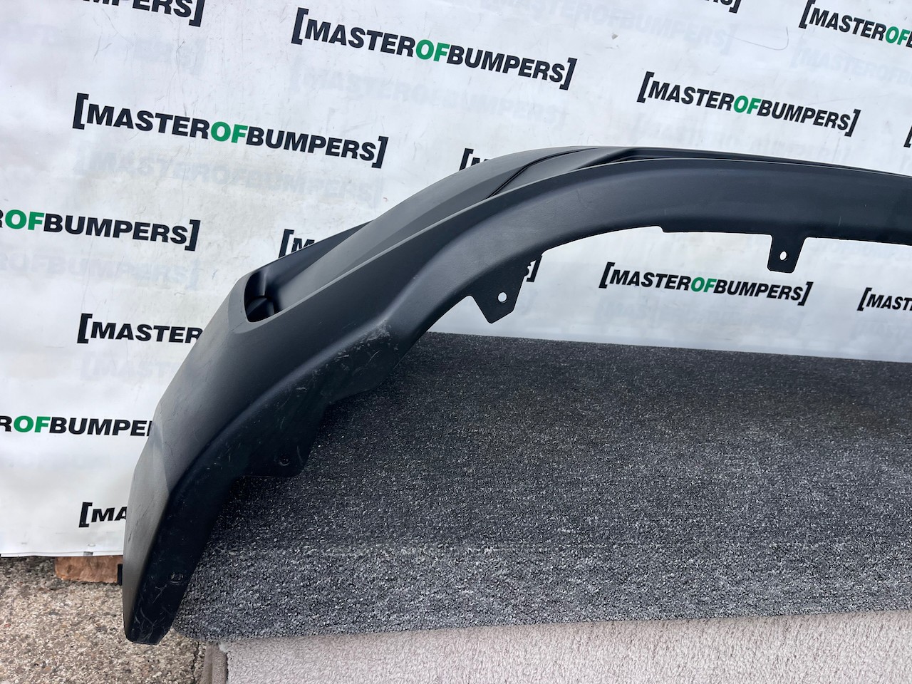 VW Transporter T7 Panel Van 2025-2028 Front Bumper 4 Pdc Textured Genuine [v518]