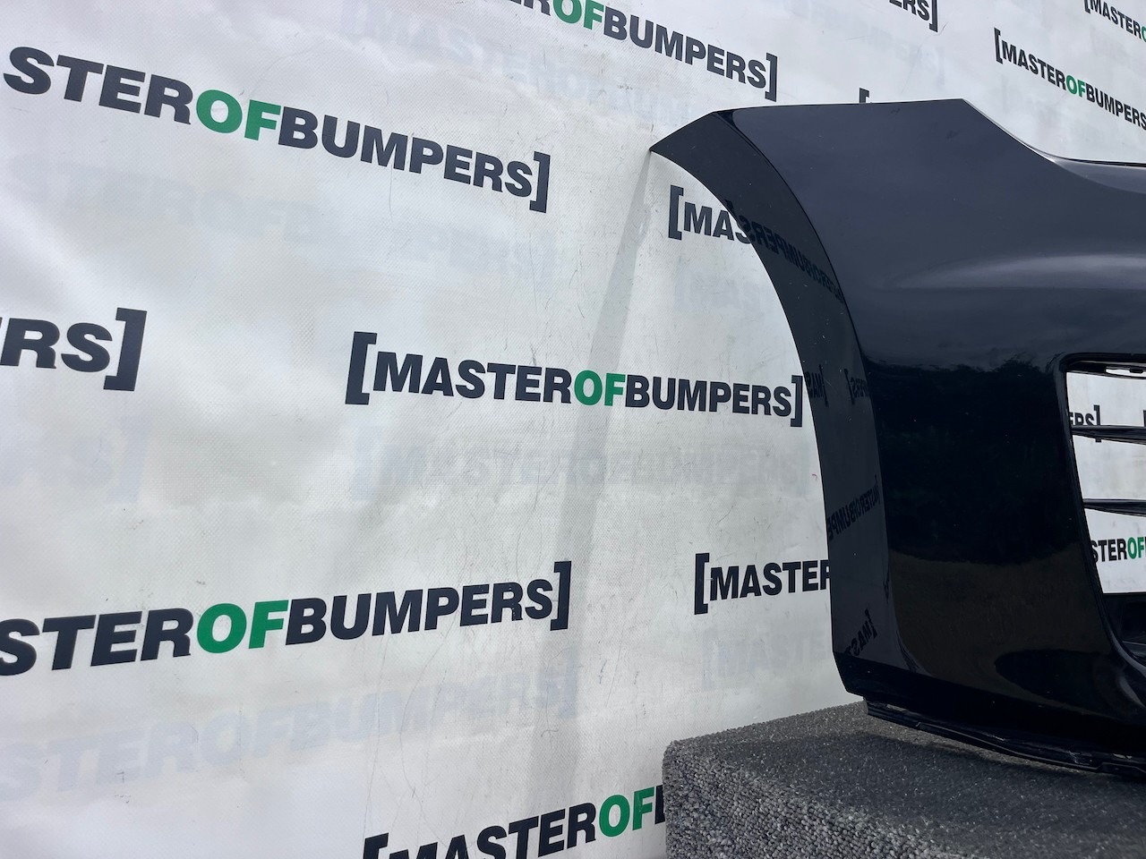 VW Golf Gti Mk7 Hatchback 2013-2016 Front Bumper 4 Pdc + Jets Genuine [v545]
