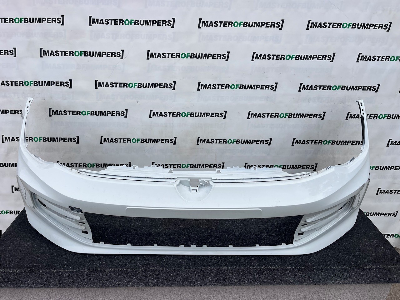VW Golf Se Style Mk8 Lift Hatchback 2024-2026 Front Bumper 4 Pdc Genuine [v546]