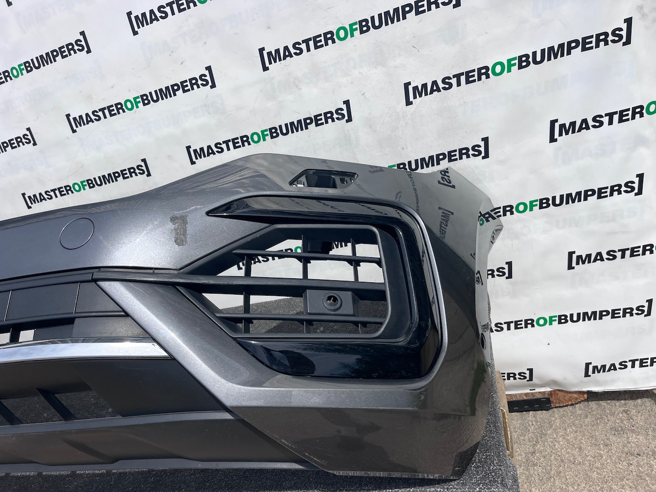 VW Touareg R Line Tdi V6 Mk3 2019-2023 Front Bumper 6 Pdc +jets Genuine [v554]