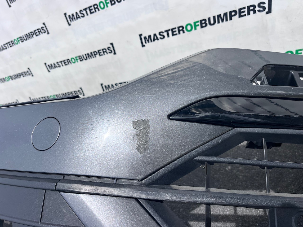 VW Touareg R Line Tdi V6 Mk3 2019-2023 Front Bumper 6 Pdc +jets Genuine [v554]