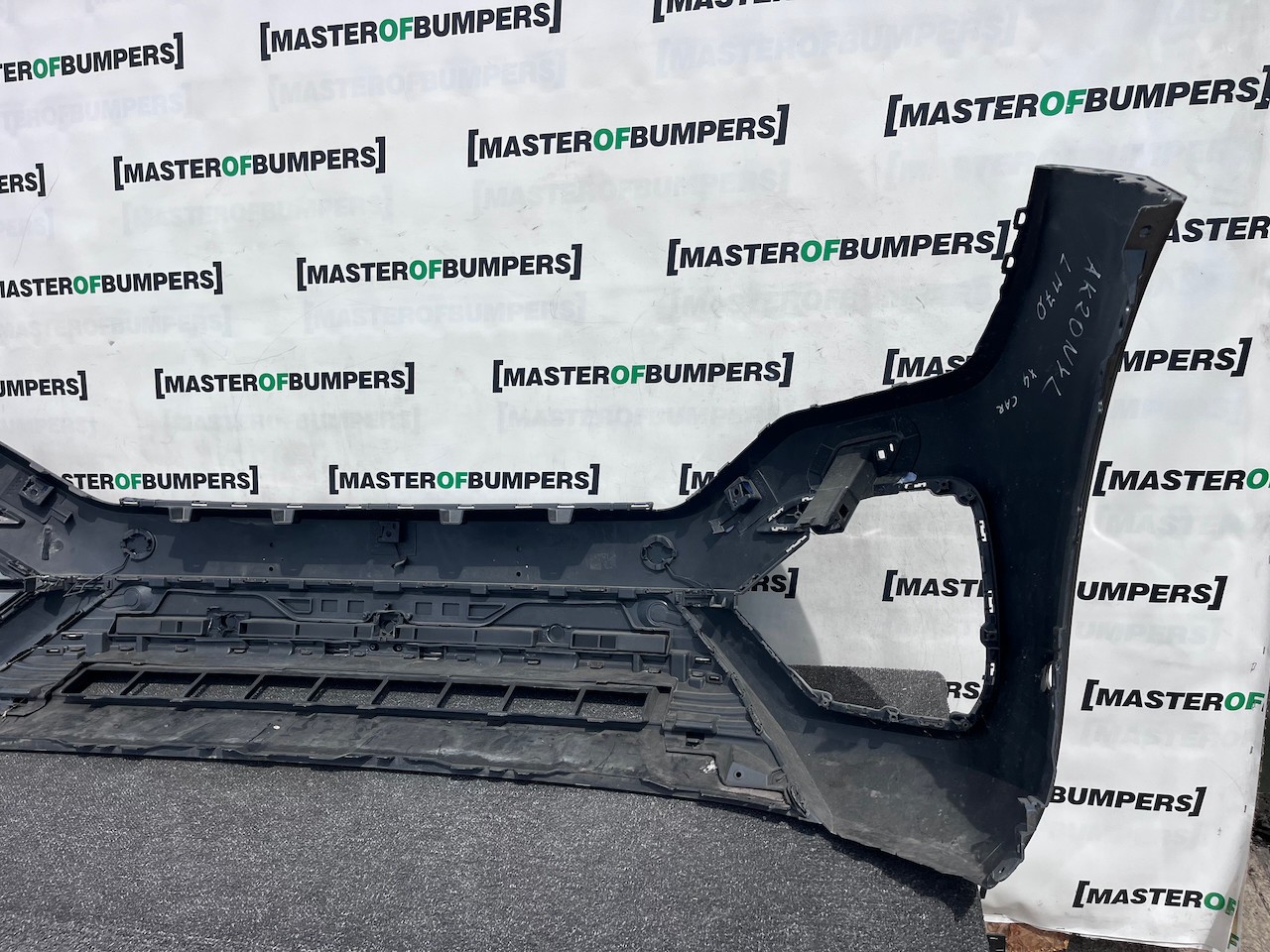 VW Touareg R Line Tdi V6 Mk3 2019-2023 Front Bumper 6 Pdc +jets Genuine [v554]