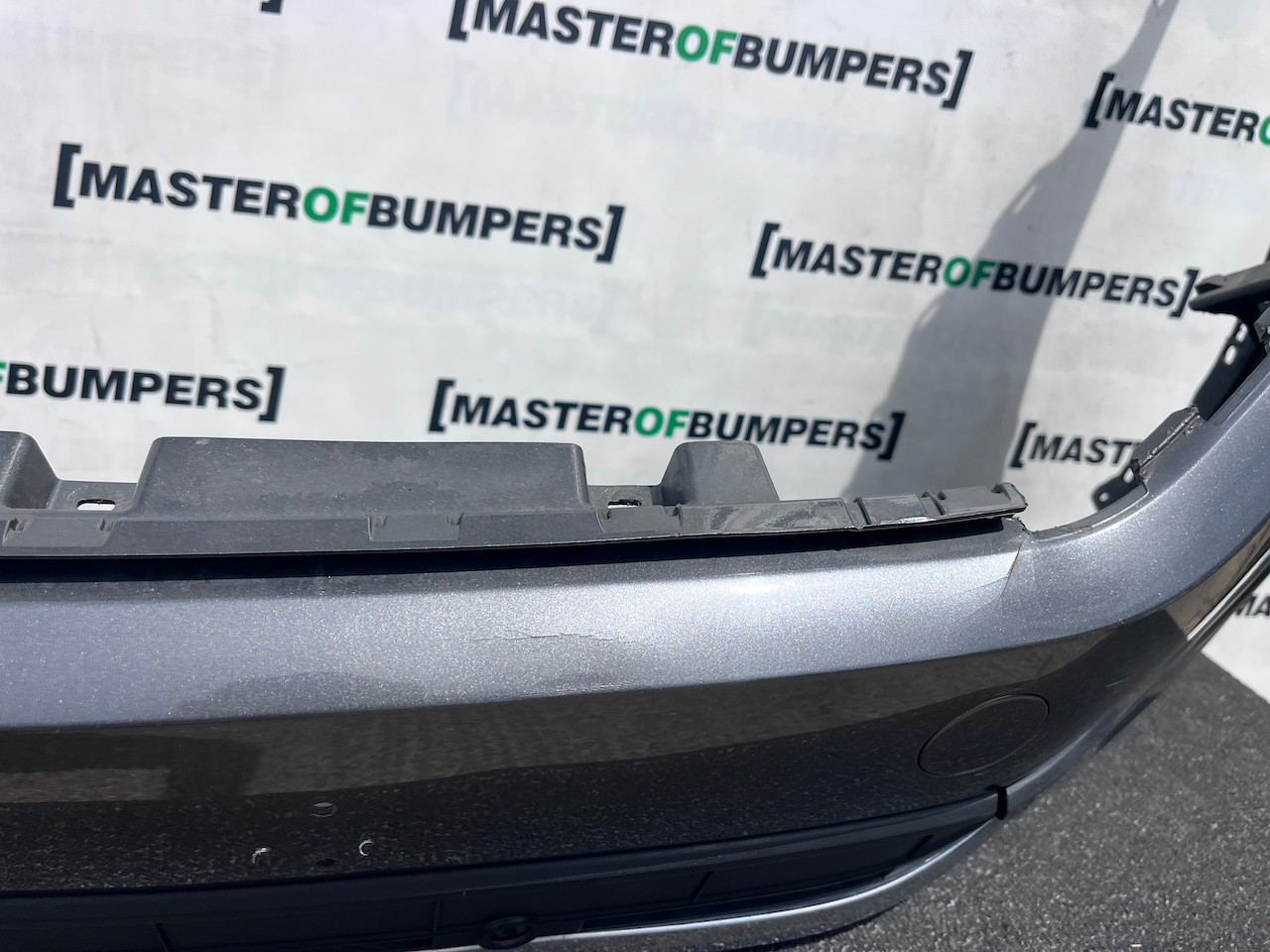 VW Touareg R Line Tdi V6 Mk3 2019-2023 Front Bumper 6 Pdc +jets Genuine [v554]