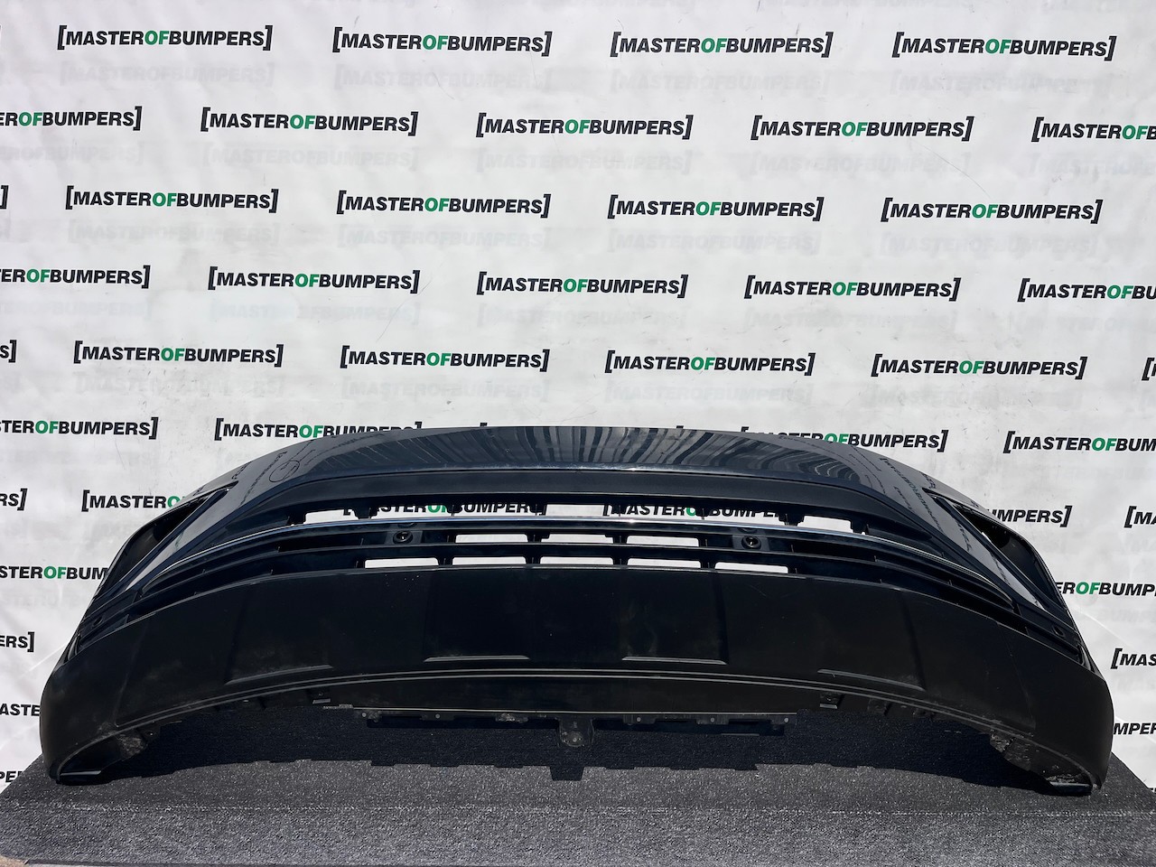 VW Tiguan Elegance Tfsi Tdi Mk2 Lift 2021-2024 Front Bumper 4 Pdc Genuine [v594]