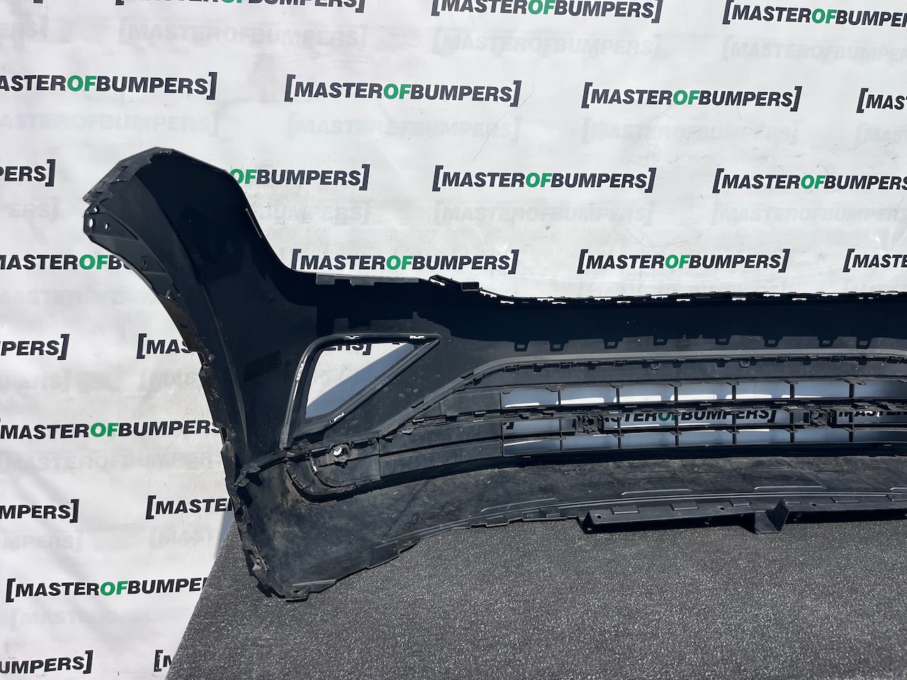 VW Tiguan Elegance Tfsi Tdi Mk2 Lift 2021-2024 Front Bumper 4 Pdc Genuine [v594]