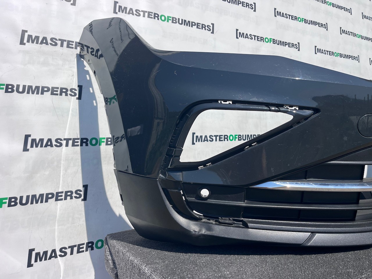 VW Tiguan Elegance Tfsi Tdi Mk2 Lift 2021-2024 Front Bumper 4 Pdc Genuine [v594]