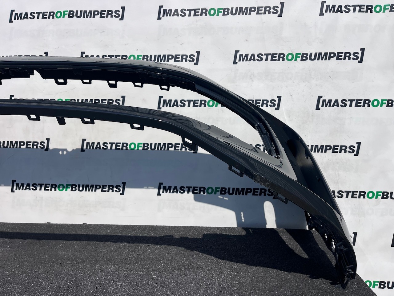 VW Tiguan Style Life Match Mk3 2024-2026 Front Bumper 4 Pdc Genuine [v593]