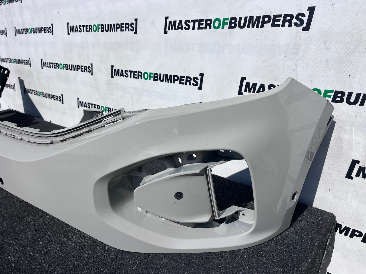VW T-roc Troc Tfsi Evo Life Style 2022-2025 Front Bumper 6 Pdc Genuine [v587]