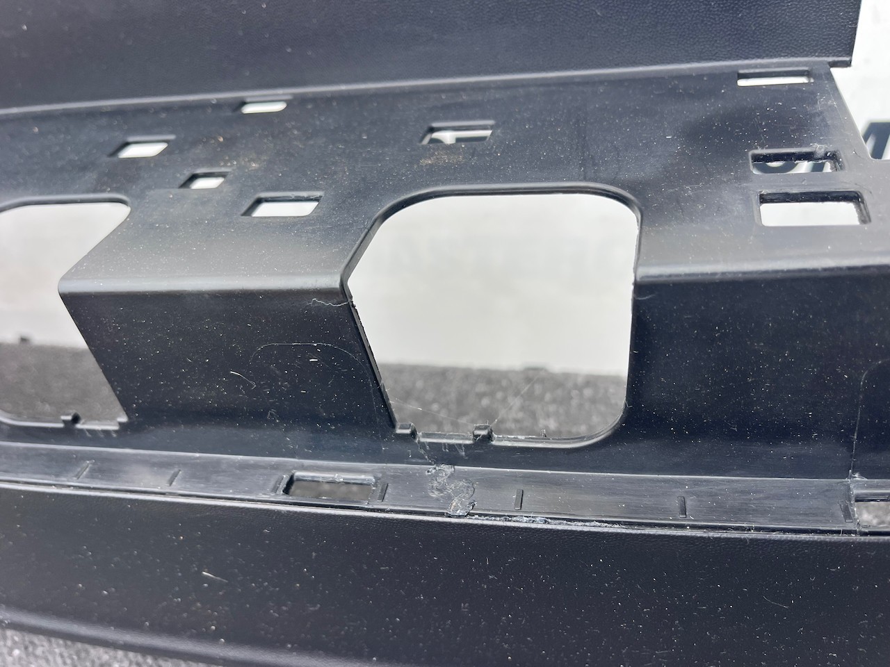 VW Amarok Mk2 Pick Up 2023-2026 Rear Bumper Cover Pdc Genuine [v598]