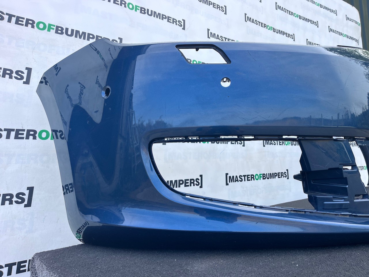 VW Sharan Sel Highline Mk2 Mpv 2011-2021 Front Bumper 6 Pdc +jets Genuine [v599]