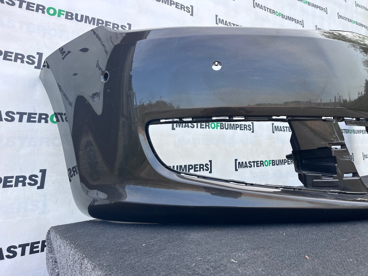 VW Sharan Sel Highline Mk2 Mpv 2011-2021 Front Bumper 6 Pdc Genuine [v600]