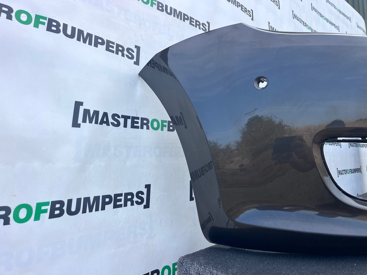 VW Sharan Sel Highline Mk2 Mpv 2011-2021 Front Bumper 6 Pdc Genuine [v600]